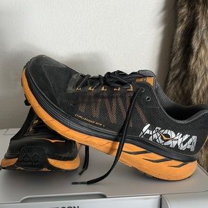 Hoka men’s trail, running shoe, perfect for spring!!!